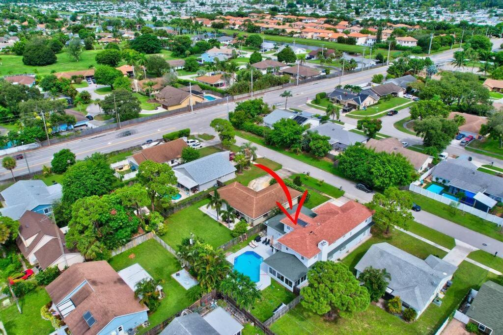 5 Bedroom Mansion With Pool And Non-Heated Jacuzzi Games In Boynton Beach Exterior photo