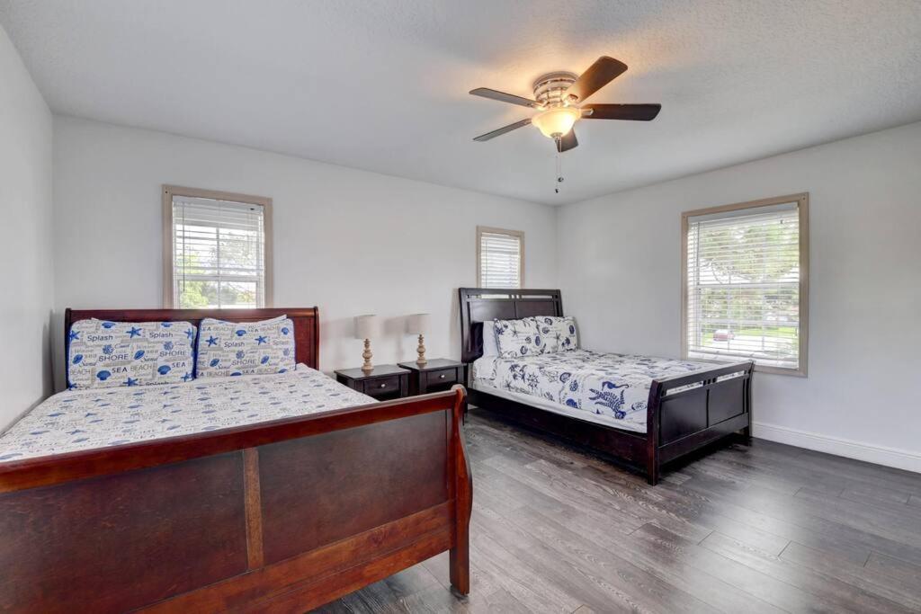 5 Bedroom Mansion With Pool And Non-Heated Jacuzzi Games In Boynton Beach Exterior photo